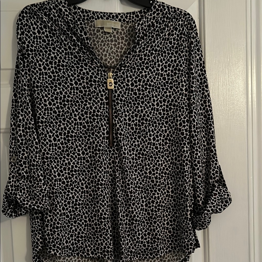 Michaels Black and White Patterned Blouse
